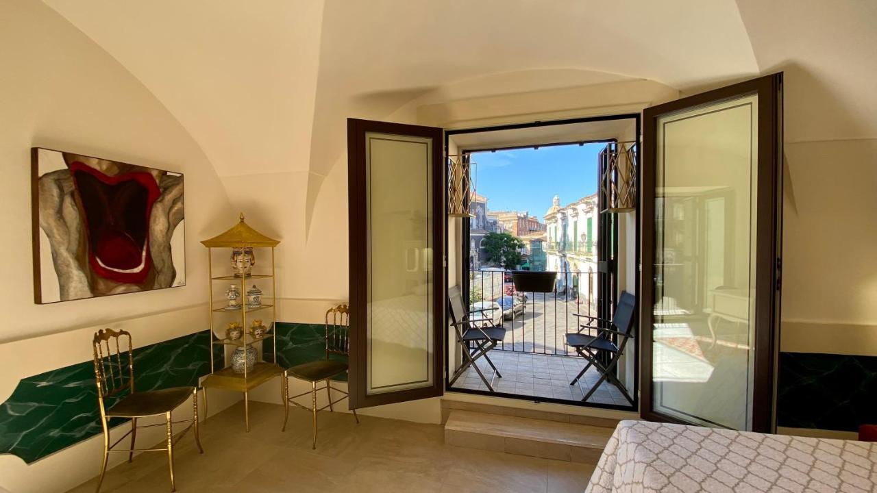 I Saraceni Bed & Breakfast Catania Bagian luar foto