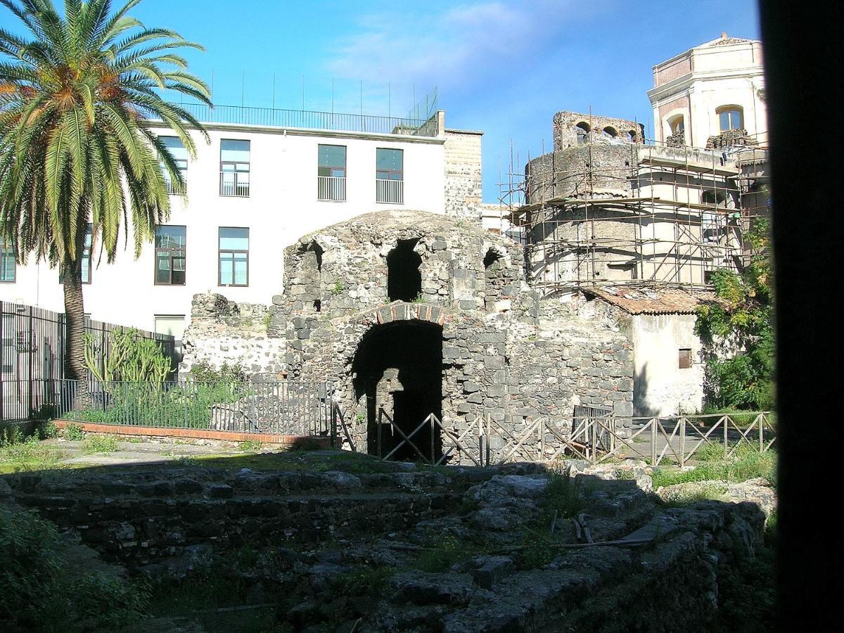 I Saraceni Bed & Breakfast Catania Bagian luar foto