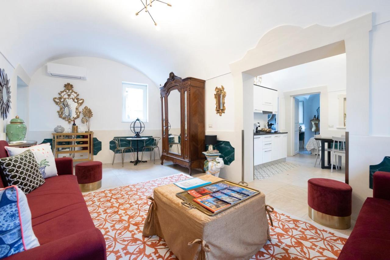 I Saraceni Bed & Breakfast Catania Bagian luar foto